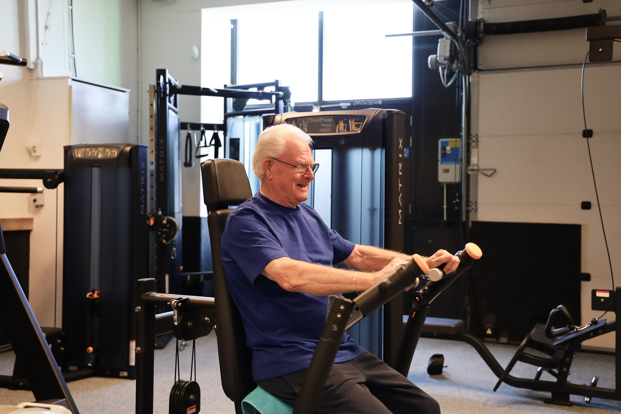 EGYM-toestellen op de fitnessvloer van Premium Health Club Ede